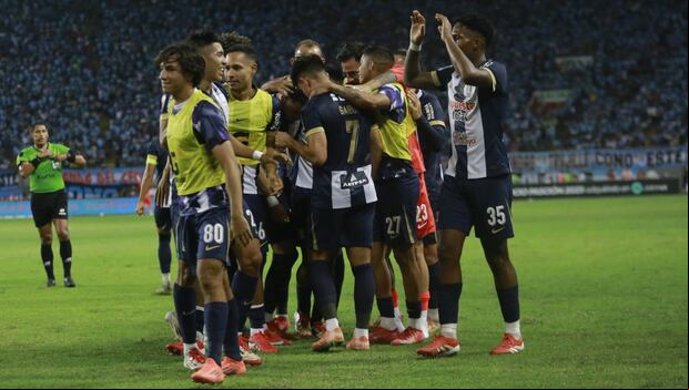 Alianza Lima venció por 2-1 a Sporting Cristal en el Estadio Nacional. (Foto: GEC)