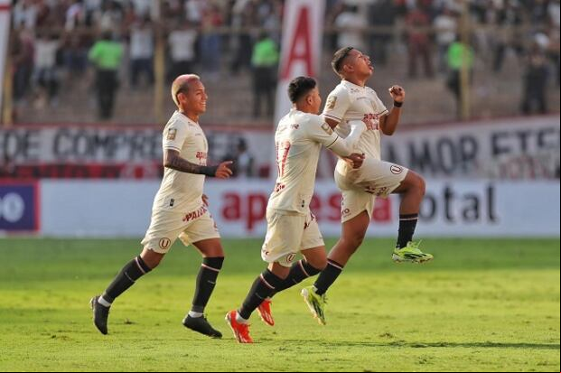 Universitario entrena esta mañana en Campo Mar, pensando en el duelo del martes contra LDU de Quito.
Fotos: Joel Alonzo /@photo.gec