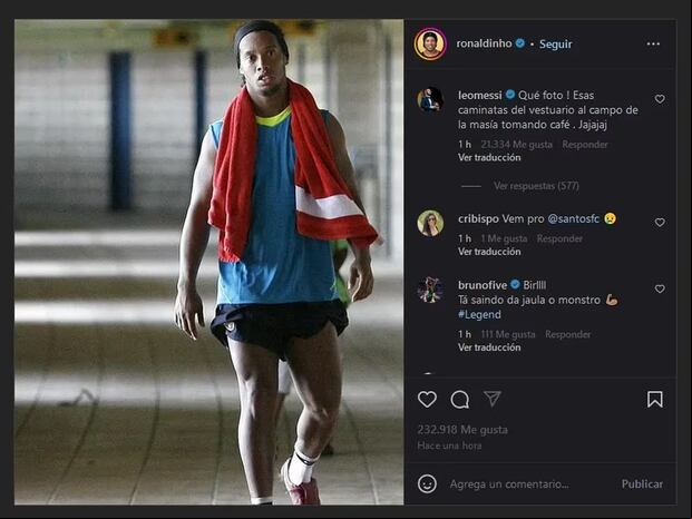 El comentario de Lionel Messi en una foto de Ronaldinho en Instagram.