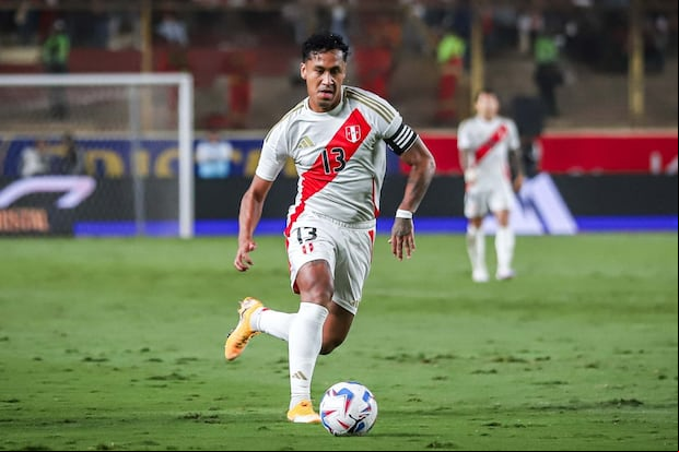 El último partido de Tapia con la Bicolor fue en el empate 0-0 con Paraguay. (Foto: Getty)