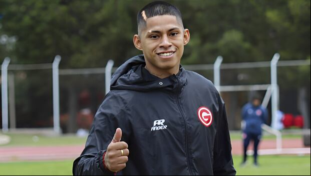 En su paso por Garcilaso, Kevin Quevedo jugó un partido como carrilero derecho. (Foto: Garcilaso)
