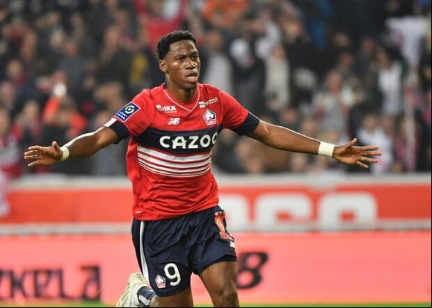 Jonathan David juega en Lille.