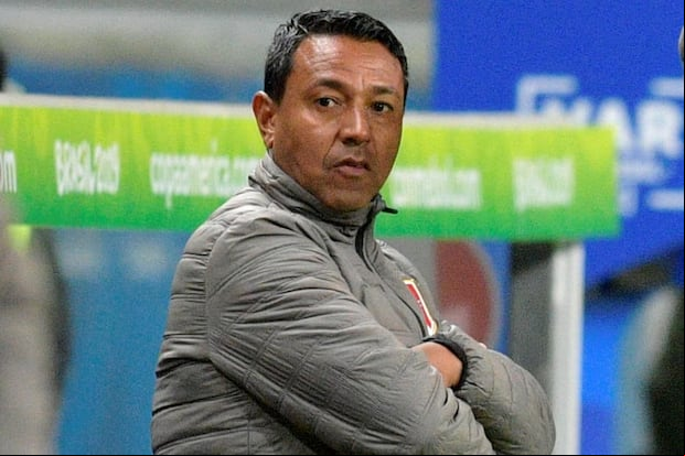 Nolberto Solano actualmente dirige a Santos FC de la Liga 2. (Foto: AFP)