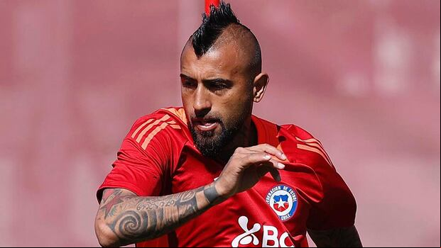 Arturo Vidal calentó la previa del Perú vs. Chile y dejó seria advertencia a hincha peruano. (Foto: Selección Chilena)