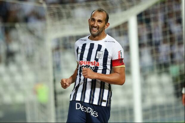 Hernán Barcos, titular en Alianza Lima vs Universitario