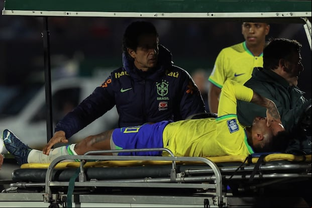 Neymar se lesionó de gravedad en el partido entre Brasil vs. Uruguay por las Eliminatorias 2026. (Foto: AFP)