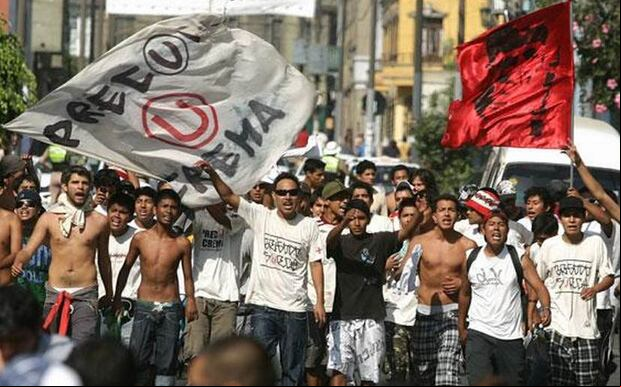 Barra brava de Universitario. (Foto: USI/Referencial)