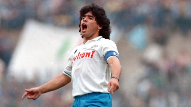 Diego Maradona sale elegido como el mejor de todos los tiempos en una simulación.