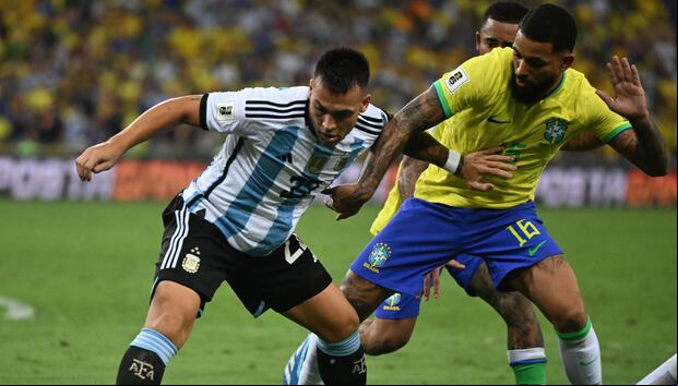 La última vez que se enfrentaron, Argentina venció a Brasil por 1-0 en el Maracaná. (Foto: AFP)