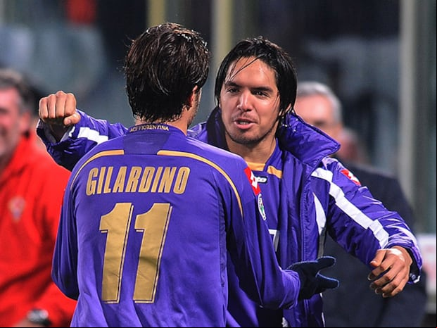 Juan Vargas y Alberto Gilardino fueron compañeros en Fiorentina. (Foto: Getty Images)