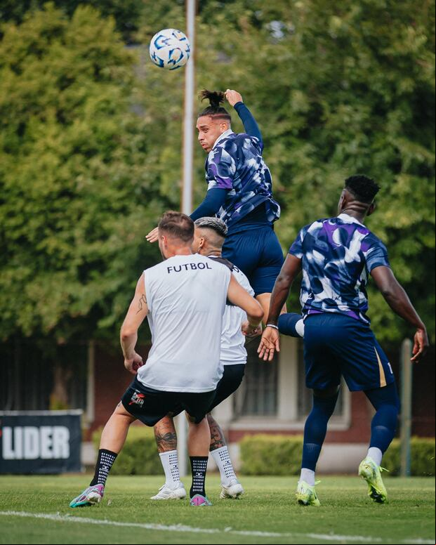 Alianza Lima perdió ante Deportivo Riestra en un amistoso. (Foto: Alianza Lima)