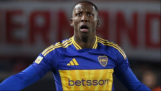 Luis Advíncula llegó a Boca Juniors en 2021. (Foto: Getty Images)