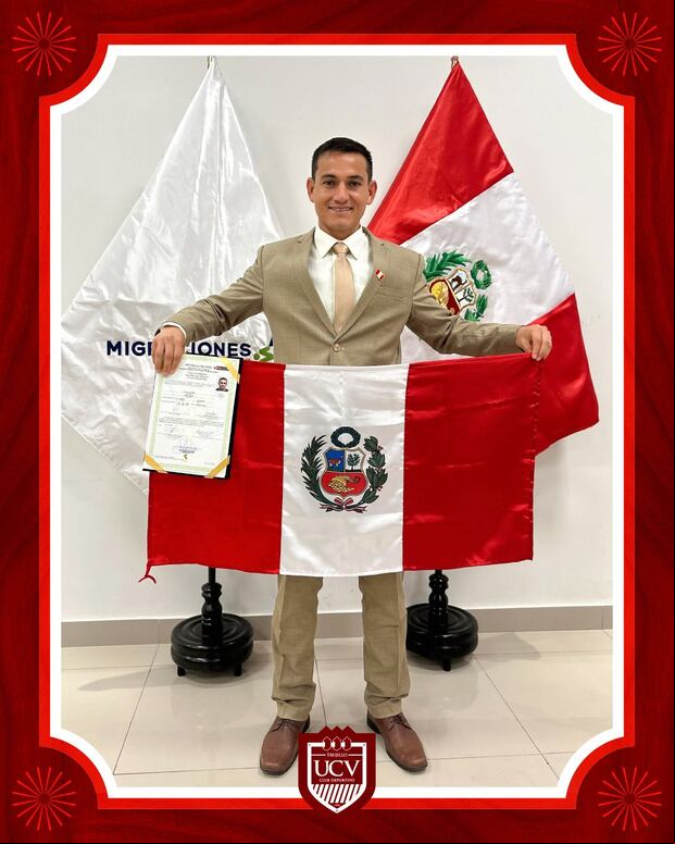 Jairo Vélez recibió la nacionalidad peruana. (Foto: @clubucv).