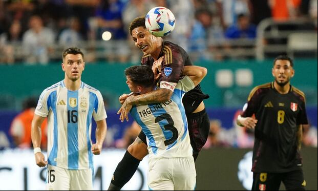 Perú cayó 2-0 frente a Argentina y quedó eliminado de la Copa América.