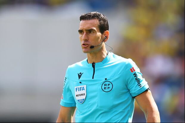 Juan Martínez Munuera será el árbitro de la final de la Supercopa de España entre Real Madrid y Barcelona. (Foto: Getty Images)