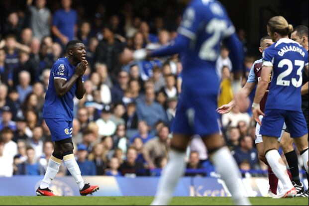 Moisés Caicedo juega su primera temporada en Chelsea. (Foto: Getty Images)