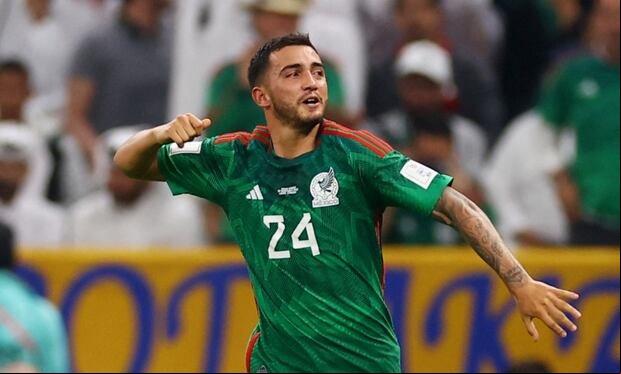 Luis Chávez vistiendo la camiseta de la selección mexicana (Foto: Getty Images).