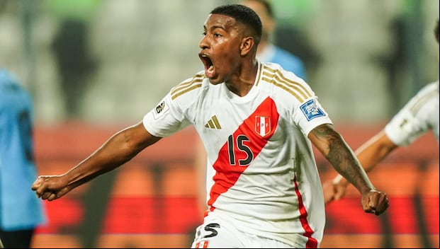 Miguel Araujo es titular en el tridente defensivo de Jorge Fossati. (Foto: La Bicolor)