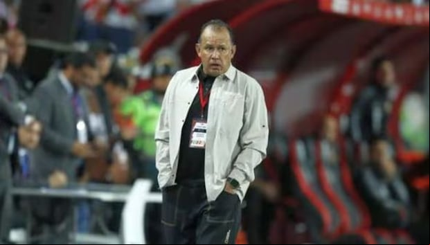 Juan Reynoso registró cuatro triunfos, tres empates y siete derrotas al mando de Perú. (Foto: GEC)