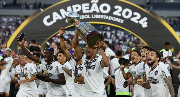 Botafogo llega a esta llave tras salir campeón de la Copa Libertadores 2024. (Foto: AFP)