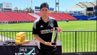 Jean Pierre Mujica, ex Sporting Cristal que hoy forma a los futuros cracks de Los Angeles Galaxy