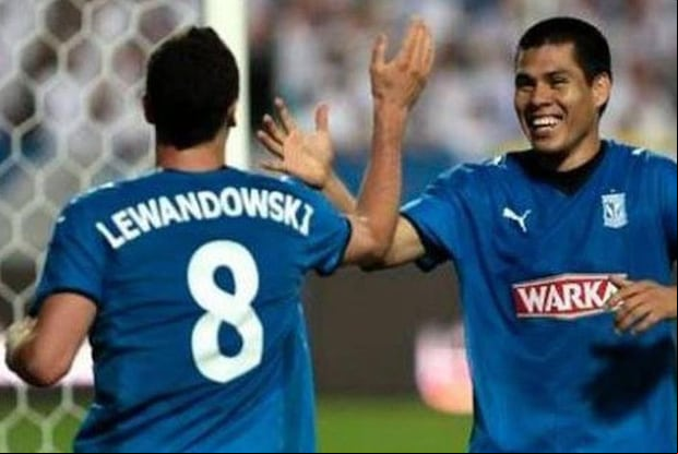 Robert Lewandowski y Hernán Rengifo fueron compañeros en el Lech Poznan de Polonia. (Foto: Difusión)