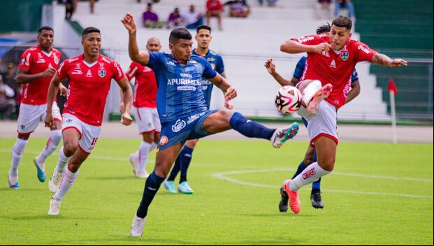 El estado de las canchas es una problemática que afecta al tiempo efectivo de juego en la Liga 1. (Foto: Liga 1)