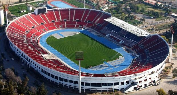 El Estadio Nacional Julio Martínez Prádanos, ubicado en la comuna Ñuñoa, tiene una capacidad para 49 mil espectadores. (Foto: Agencias).