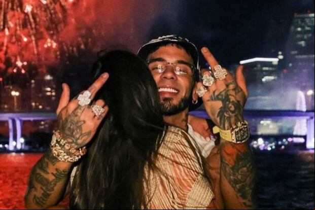 Laury Saavedra ha generado especulaciones entre algunos s, quienes la señalan como la mujer con la que Anuel AA ha compartido fotografías recientemente (Foto: Anuel AA / Instagram)