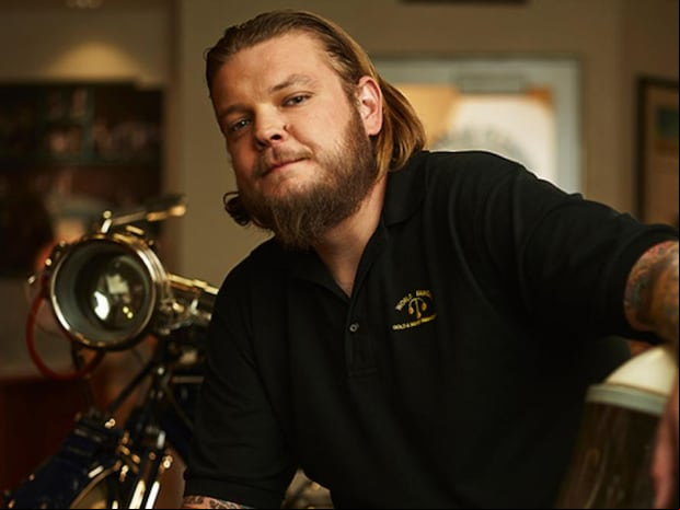 Corey Harrison en una foto promocional de “El precio de la historia” (Foto: History Channel)