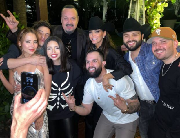 La prima de Ángela Aguilar fue una de las ausencias más destacadas a la boda (Foto: Majo Aguilar / Instagram)