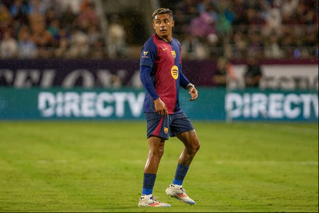 Julián Araujo podría no entrar en los próximos planes de Flick. (Foto: Getty Images)