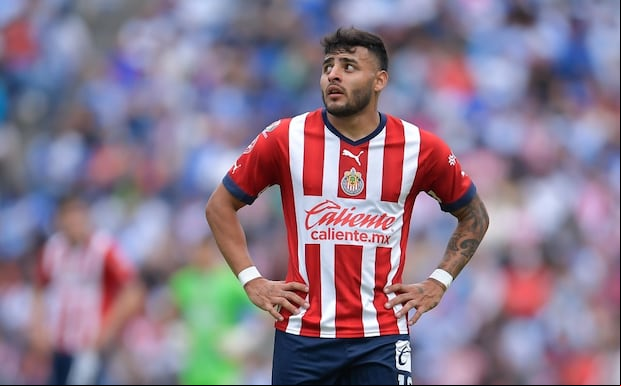 Alexis Vega se queda con las Chivas. (Foto: Mexsport)