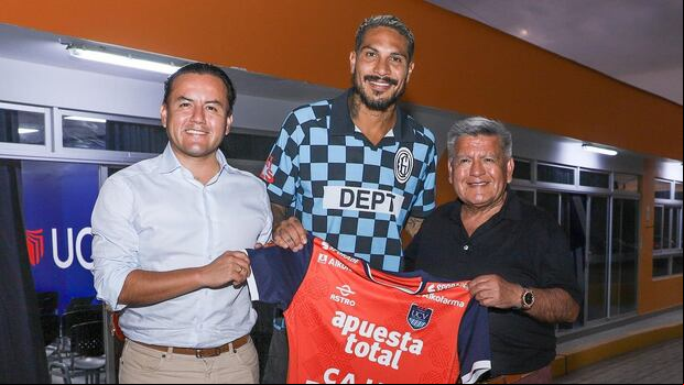 La relación entre Paolo Guerrero y la familia Acuña está pasando por su momento más difícil. (Foto: César Vallejo)