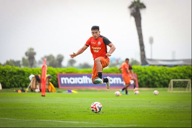 José Rivera suma 132 minutos en el Torneo Apertura con Universitario y lleva tres goles anotados, es decir, marca cada 44 minutos. (Foto: Prensa U)