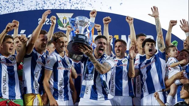 Leganés selló el ascenso a Primera División luego de vencer 2-0 a Elche en la última fecha de la Segunda División. (Foto: Getty Images)