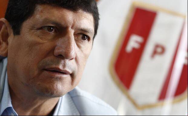 Agustín Lozano es el actual presidente de la FPF. (Foto: GEC)