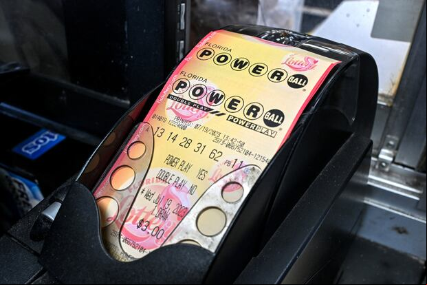 Edwin Castro se convirtió en el feliz ganador de Powerball (Foto: AFP)