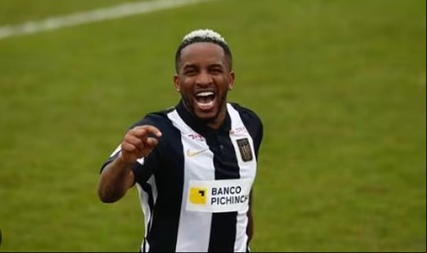 Jefferson Farfán se retiró del fútbol como bicampeón en Alianza Lima. (Foto: Archivo El Comercio)