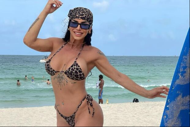 La celebridad en la playa (Foto: Lis Vega / Instagram)