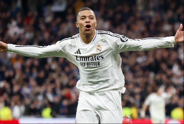 Kylian Mbappé has closed the league by claiming top scorer of the championship and winning the Pichichi Trophy. He also won the Golden Shoe for the first time in his career. | Photo by Pedro Castillo / realmadrid.com