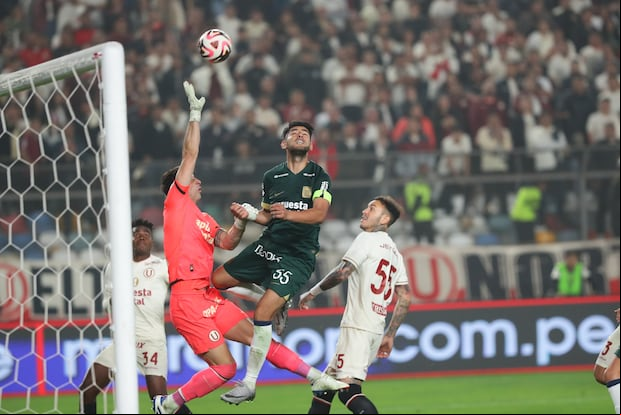 Sebastián Britos sufrió una lesión en el partido de Universitario vs. Alianza Lima. (Foto: GEC)