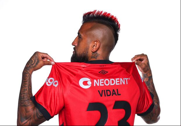 Arturo Vidal firmó con el Paranaense hasta el final de la temporada 2023. (Foto: Paranaense)