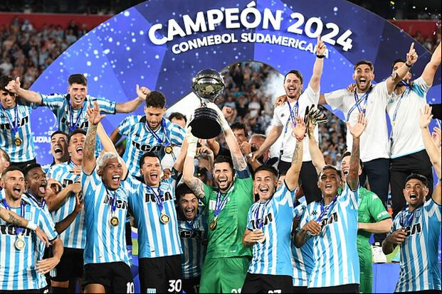 Racing ganó la Copa Sudamericana tras vencer a Cruzeiro en la final. (Foto: Getty Images)
