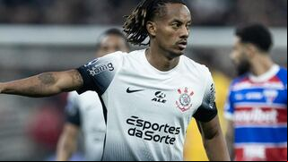 André Carrillo, titular en victoria de Corinthians: ¿qué puntaje le puso la prensa brasileña?
