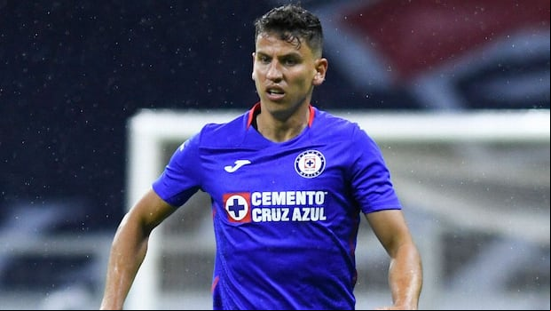 Igor Lichnovsky con camiseta de Cruz Azul. (Foto: Imago 7)