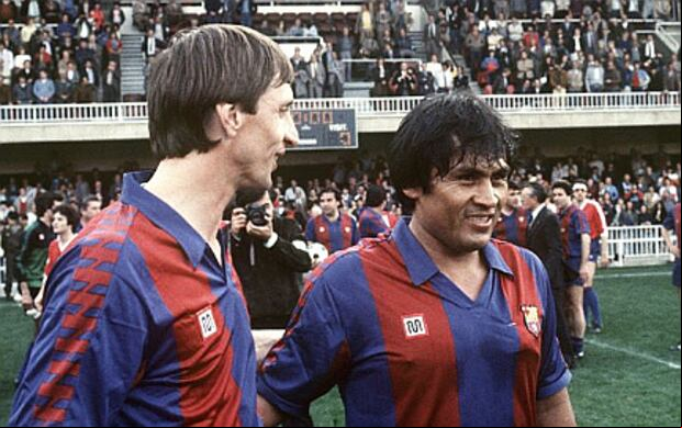 Hugo Sotil y Johan Cruyff fueron compañeros en Barcelona. (Foto: Difusión)