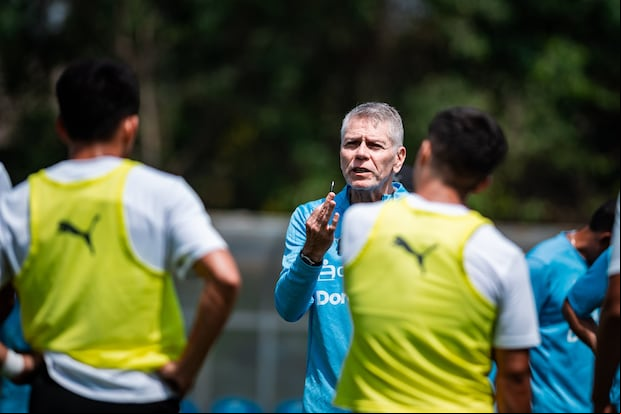 Paulo Autuori dirigió su primera práctica en Sporting Cristal el lunes 20 de abril. (FOTO: Prensa Sporting Cristal).