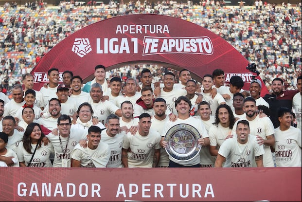 Celebración de Universitario como ganador del Torneo Apertura (Fotos: Jesús Saucedo)