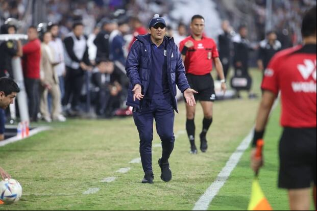 Guillermo Salas suma un título nacional como entrenador de Alianza Lima. (Foto. GEC)
